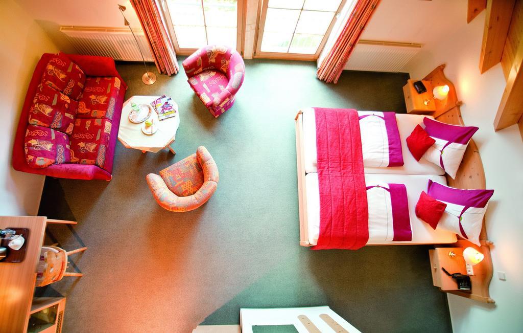 Berghotel Schiller Schonach im Schwarzwald Eksteriør bilde